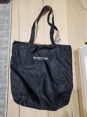 Kenneth Cole Reversable Black Tote